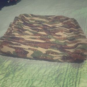 Camo Lularoe leggings tc